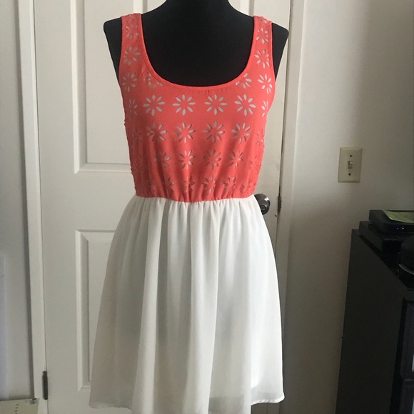 Spring & Summer Dress - Picture 2 of 3